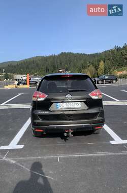 Внедорожник / Кроссовер Nissan X-Trail 2015 в 