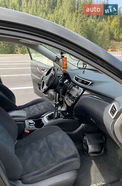 Внедорожник / Кроссовер Nissan X-Trail 2015 в 