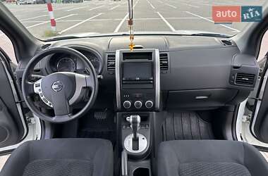 Позашляховик / Кросовер Nissan X-Trail 2011 в 