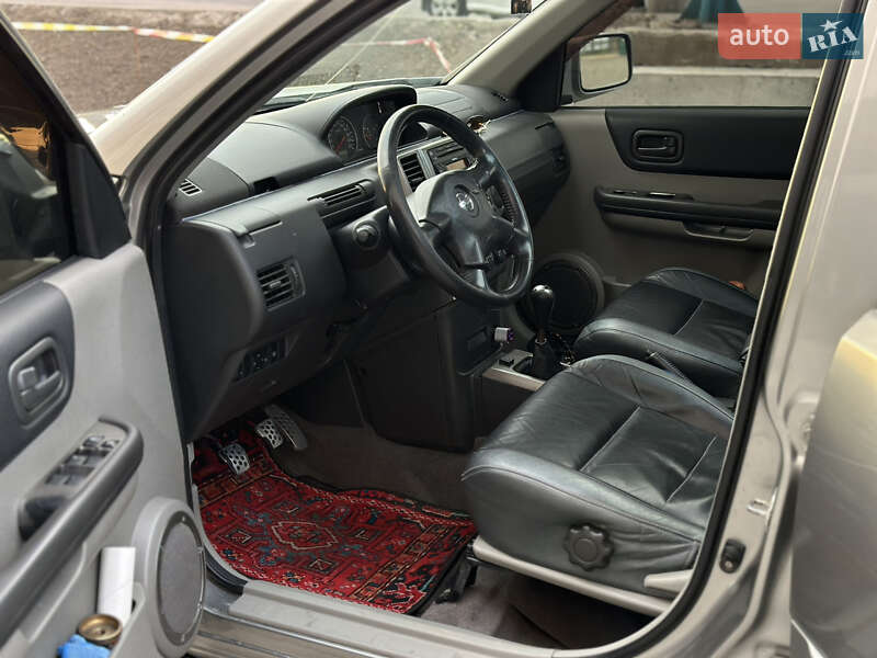 Внедорожник / Кроссовер Nissan X-Trail 2004 в Ровно