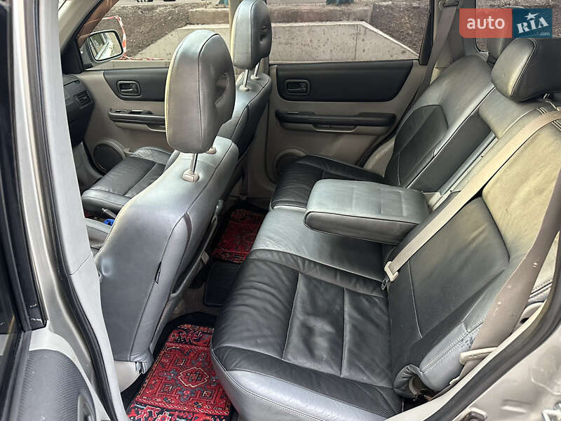 Внедорожник / Кроссовер Nissan X-Trail 2004 в Ровно