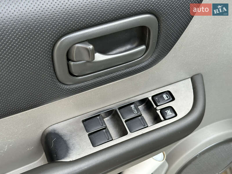 Внедорожник / Кроссовер Nissan X-Trail 2004 в Ровно