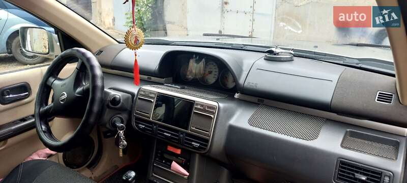 Позашляховик / Кросовер Nissan X-Trail 2002 в Южноукраїнську