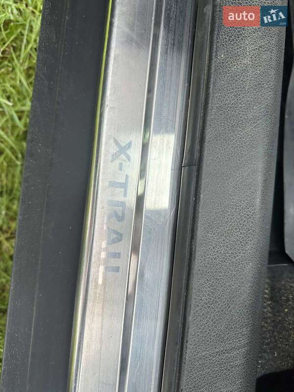 Позашляховик / Кросовер Nissan X-Trail 2015 в Жовкві