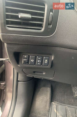 Позашляховик / Кросовер Nissan X-Trail 2011 в 