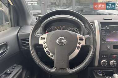 Внедорожник / Кроссовер Nissan X-Trail 2012 в 