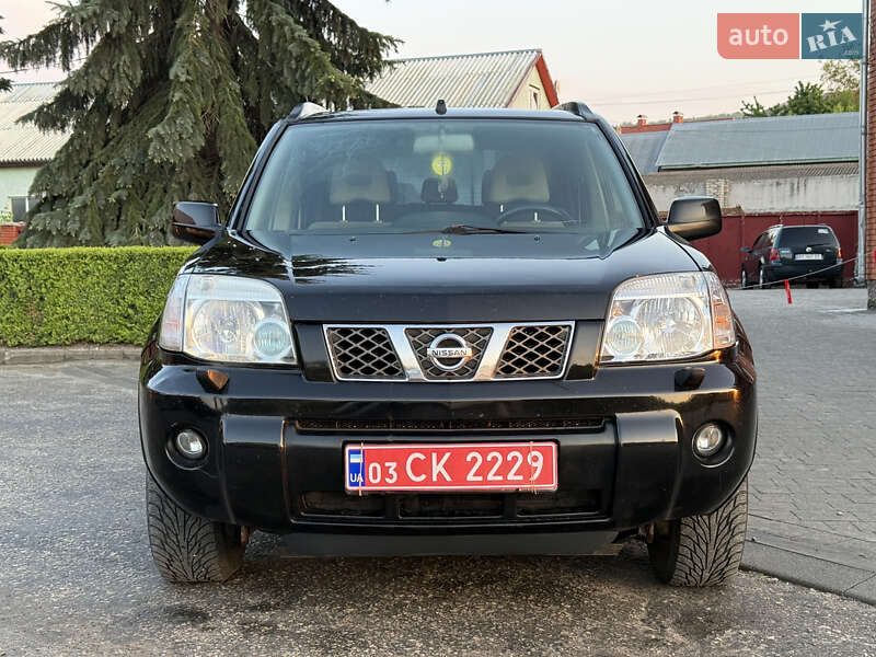 Позашляховик / Кросовер Nissan X-Trail 2007 в Кременці