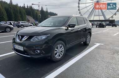Позашляховик / Кросовер Nissan X-Trail 2015 в 