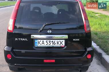 Внедорожник / Кроссовер Nissan X-Trail 2005 в 
