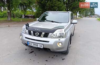 Позашляховик / Кросовер Nissan X-Trail 2010 в 