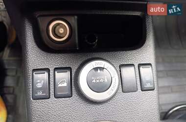 Позашляховик / Кросовер Nissan X-Trail 2010 в 