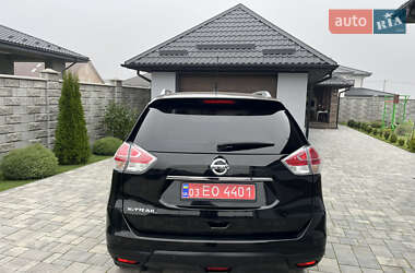 Внедорожник / Кроссовер Nissan X-Trail 2015 в 