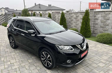 Внедорожник / Кроссовер Nissan X-Trail 2015 в 