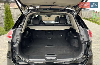 Внедорожник / Кроссовер Nissan X-Trail 2015 в 