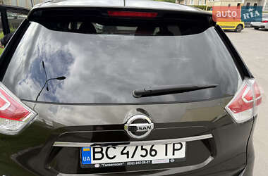 Внедорожник / Кроссовер Nissan X-Trail 2016 в 
