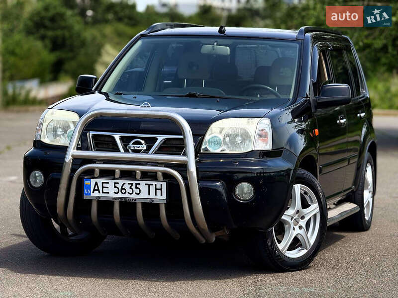 Внедорожник / Кроссовер Nissan X-Trail 2002 в 