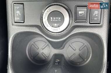 Позашляховик / Кросовер Nissan X-Trail 2015 в 