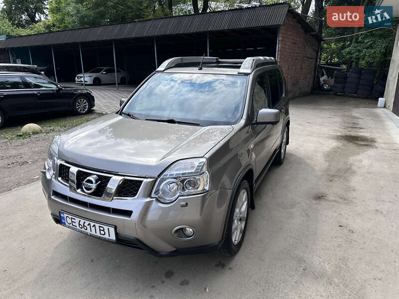 Внедорожник / Кроссовер Nissan X-Trail 2012 в 