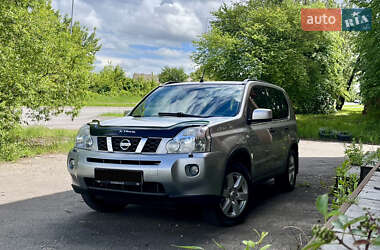 Внедорожник / Кроссовер Nissan X-Trail 2010 в 