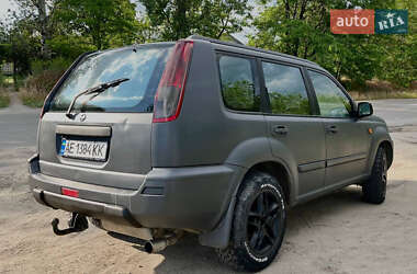 Позашляховик / Кросовер Nissan X-Trail 2001 в 