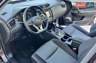 Внедорожник / Кроссовер Nissan X-Trail 2017 в 