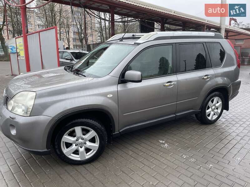 Позашляховик / Кросовер Nissan X-Trail 2008 в Рівному