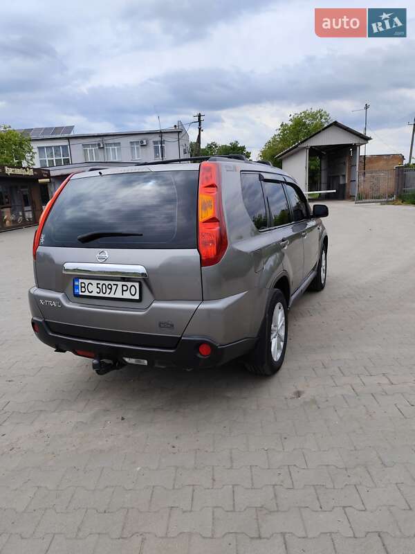 Позашляховик / Кросовер Nissan X-Trail 2007 в Шептицькому