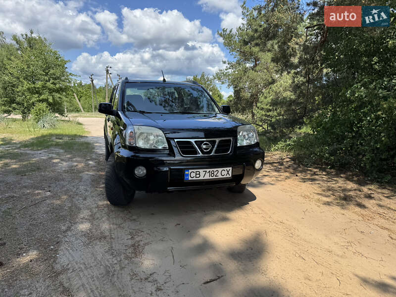 Внедорожник / Кроссовер Nissan X-Trail 2003 в Чернигове