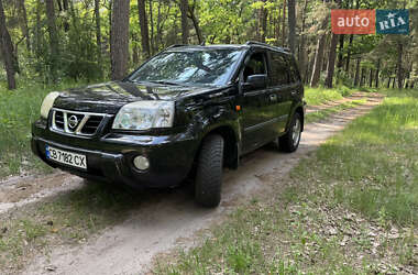 Внедорожник / Кроссовер Nissan X-Trail 2003 в 
