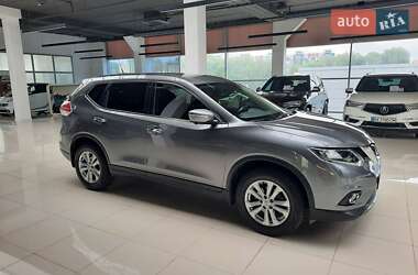 Позашляховик / Кросовер Nissan X-Trail 2017 в Хмельницькому