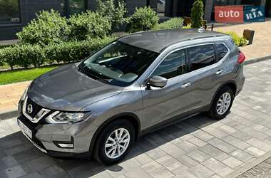 Внедорожник / Кроссовер Nissan X-Trail 2019 в 