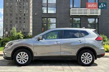 Внедорожник / Кроссовер Nissan X-Trail 2019 в 