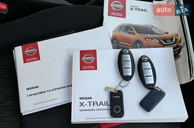 Внедорожник / Кроссовер Nissan X-Trail 2019 в 