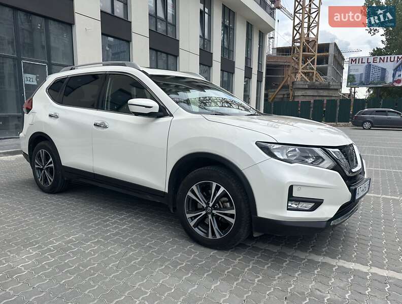 Позашляховик / Кросовер Nissan X-Trail 2018 в Івано-Франківську