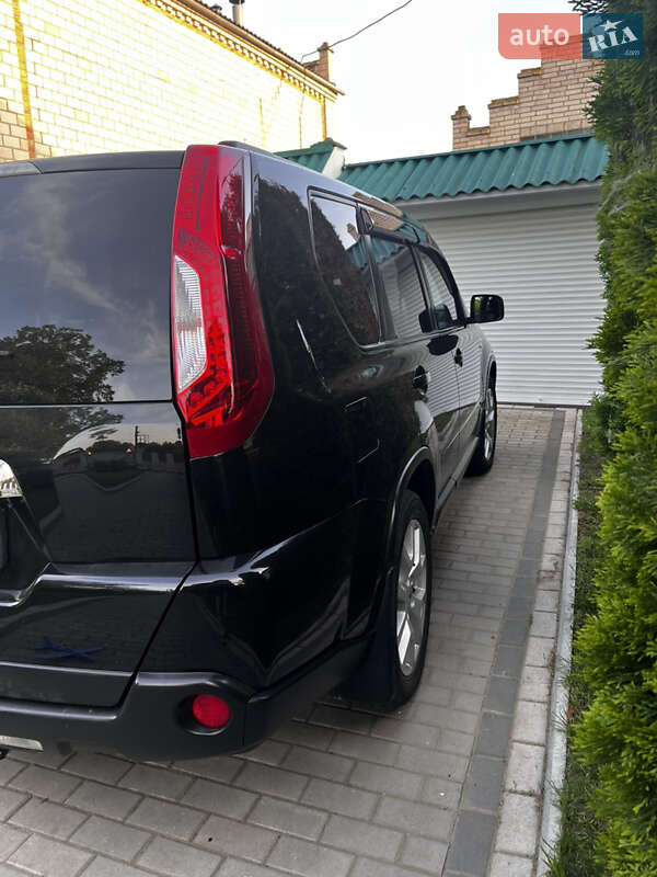 Внедорожник / Кроссовер Nissan X-Trail 2010 в Тульчине
