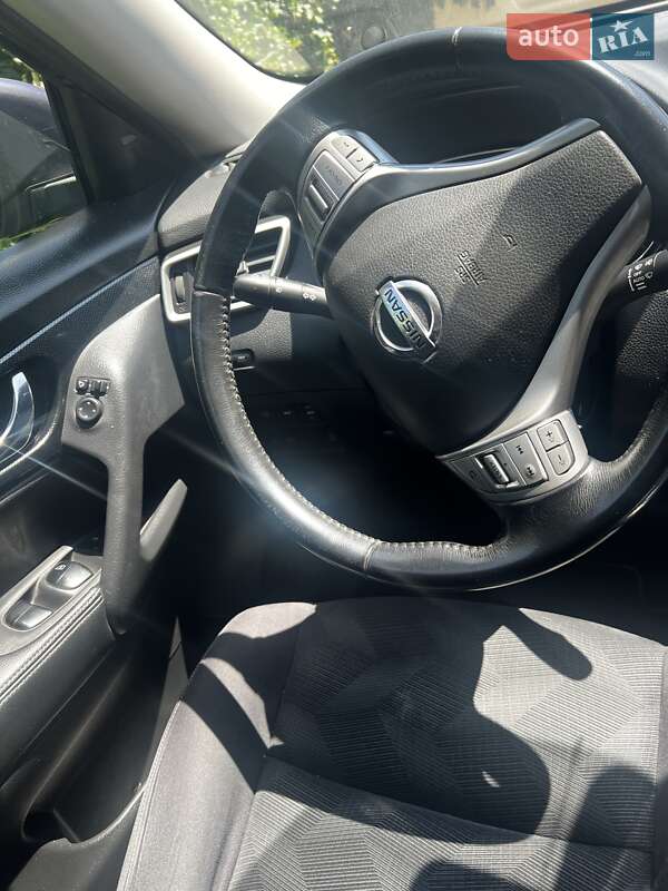 Позашляховик / Кросовер Nissan X-Trail 2017 в Одесі