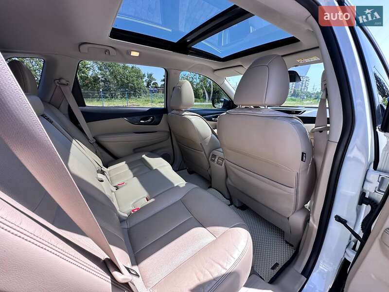 Внедорожник / Кроссовер Nissan X-Trail 2017 в Кропивницком