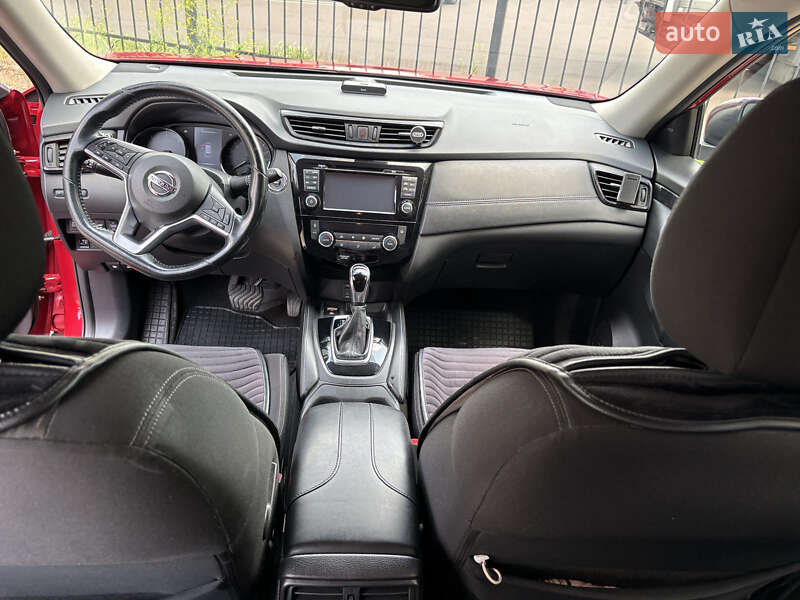 Позашляховик / Кросовер Nissan X-Trail 2017 в Києві