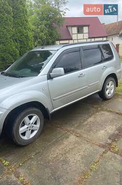 Внедорожник / Кроссовер Nissan X-Trail 2007 в 