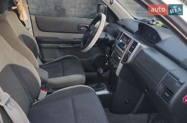 Внедорожник / Кроссовер Nissan X-Trail 2005 в 