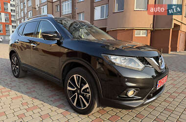 Позашляховик / Кросовер Nissan X-Trail 2017 в Івано-Франківську