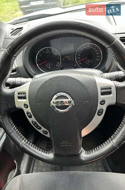 Внедорожник / Кроссовер Nissan X-Trail 2012 в 
