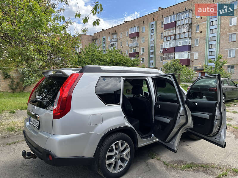Позашляховик / Кросовер Nissan X-Trail 2012 в Городищеві