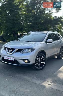 Внедорожник / Кроссовер Nissan X-Trail 2015 в Белогородке