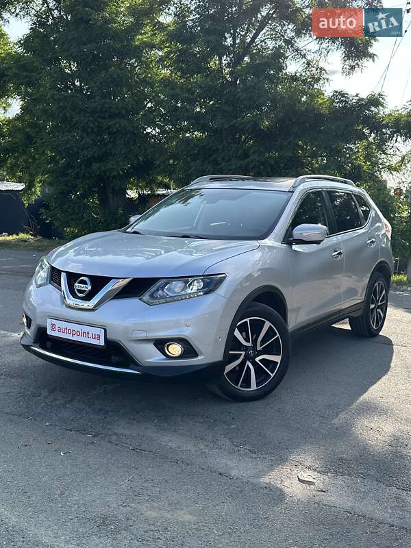 Nissan X-Trail 2015