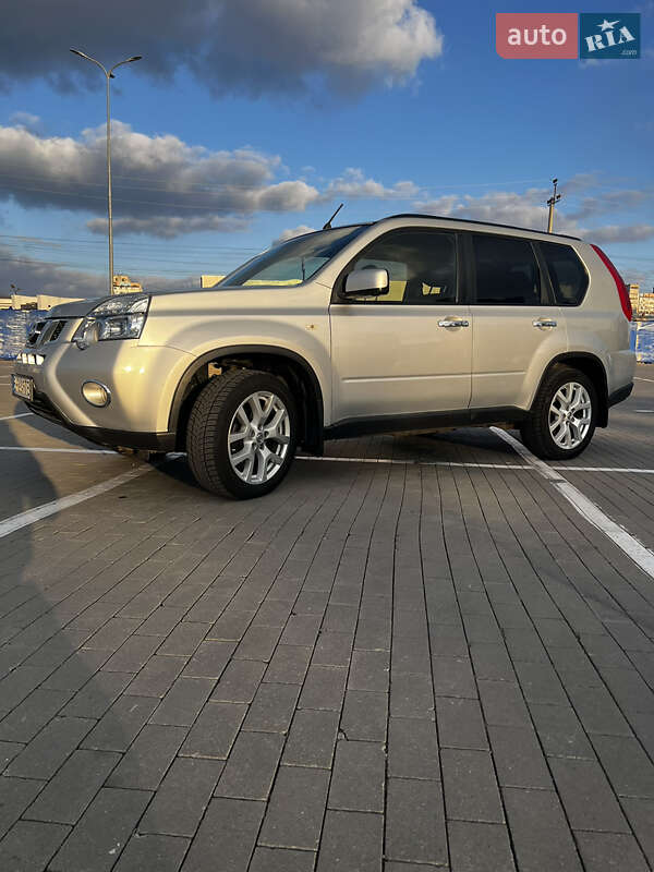 Позашляховик / Кросовер Nissan X-Trail 2012 в Одесі