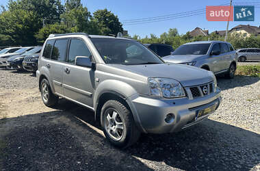 Внедорожник / Кроссовер Nissan X-Trail 2004 в 
