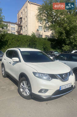 Внедорожник / Кроссовер Nissan X-Trail 2016 в Киеве