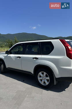 Внедорожник / Кроссовер Nissan X-Trail 2010 в 