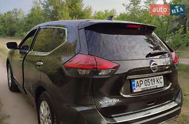 Внедорожник / Кроссовер Nissan X-Trail 2019 в 